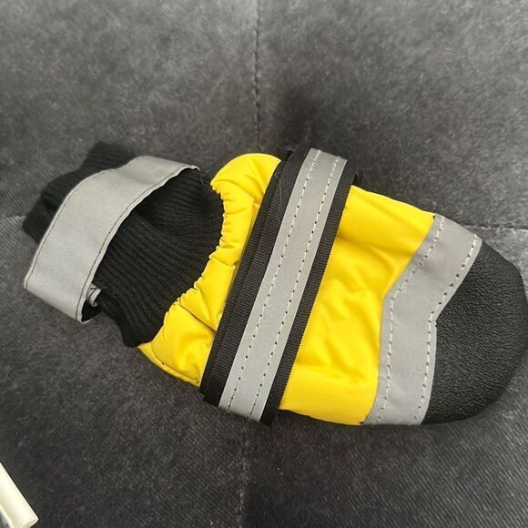 Water resistant reflective stripe zelcro dog‎ boots size large - Picture 3 of 3
